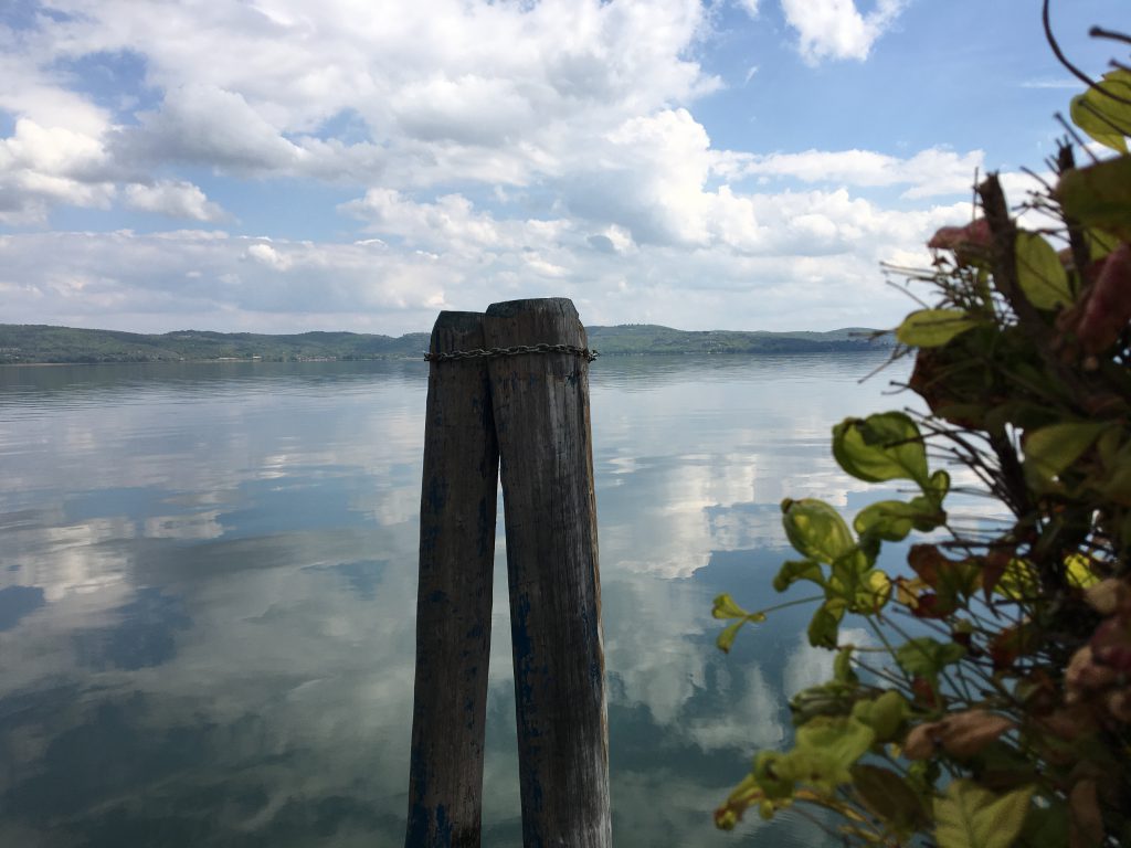 lago trasimeno pontile