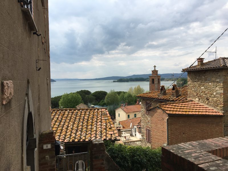 passignano sul trasimeno rocca vista