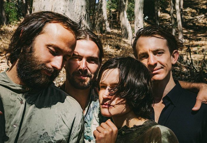 Two Hands dei Big Thief